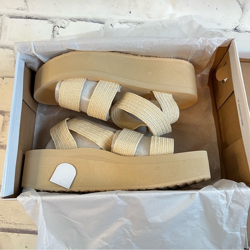 NWT XOXO woman’s Bill foam platform with stretch woven straps size 8.5 - Picture 6 of 11
